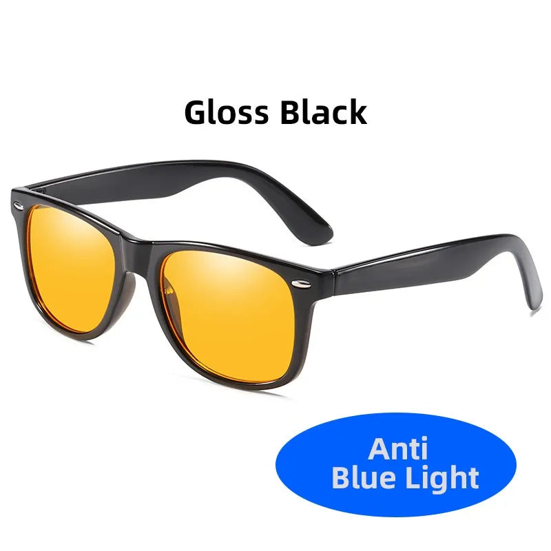 Klassische, quadratische Anti-Blaulicht-Brille für Damen und Herren, mit gelben Blaulichtfiltergläsern.