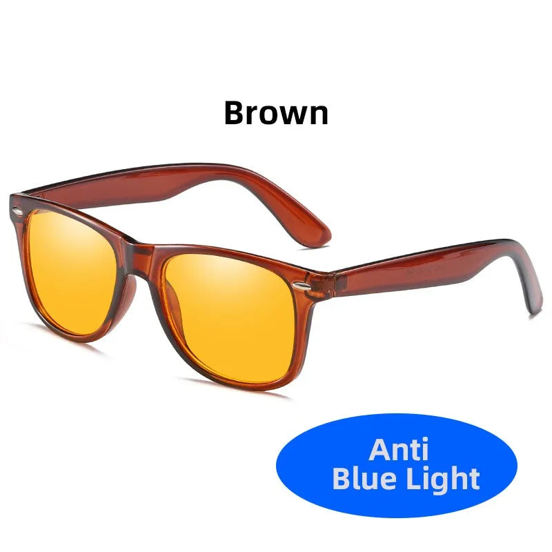 Klassische, quadratische Anti-Blaulicht-Brille für Damen und Herren, mit gelben Blaulichtfiltergläsern.